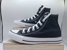 Image of Converse Chuck Taylor All Star Classic Trainers Mens Uk 11 Brand New Ac74