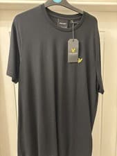 Image of Lyle & Scott Jet Black Pique T-Shirt Large Brand New With Tags