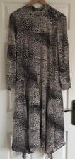 Image of Mint Velvet Gorgeous  Animal Print   Midi Dress Size 8 ** NEW **