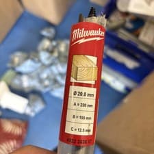 Image of Milwaukee 4932363687 Wood Auger Drill Bit 20mm x 230mm MIL2363687 (n2