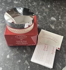 Image of Clarins Instant Smooth Foundation 30ml