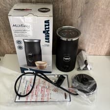 Image of Lavazza Milk Frother A Modo Mio Milkeasy Milk Frother - Black 18200091 NEW BOXED