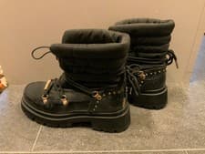 Image of Brand new Moda in Pelle winter boots. size 6. Never been worn. Without box