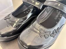 Image of Start Rite Pump Black Patent Girls School Shoes BNIB Free P&P