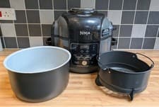 Image of Ninja Foodi OP300UK 7-in-1 Multi-Cooker 6L Electric Air Fryer, unused no box