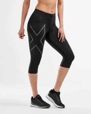 Image of 2XU MCS Compression Tights Women's 3/4 length in black/reflective Small Tall