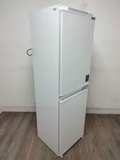 Image of Hisense RIB291F4AWE Fridge Freezer 233l Frost Free Integrated [IA2110982009]