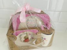Image of PETER RABBIT BRAND NEW IN BOX Children’s 5 Piece Dinner set -BPA free - Pink