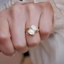 Image of 4 Ct Pear Cut Simulated 14k Yellow Gold Plated Women's Engagement Ring