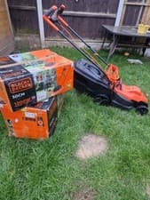 Image of Black Decker 34cm  Lawnmower  1400W + BLACK DECKER Electric Hover30cm 1200w