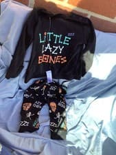Image of Pyjama set kids. Unisex. Age 0-3 months , up to 12Ibs. Top & trousers. BNWT.