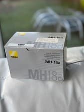 Image of NIKON BATERY QUICK CHARGER MH-18a FOR EN-EL3,EN-EL3a,EN-EL3e BATTERIES D700