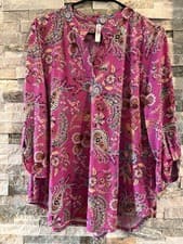 Image of Dear Scarlett Women's Pink Paisley V-Neck Blouse With 3/4 Sleeves