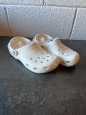 Image of Crocs Classic Sandal Clogs Beach Shoes - White - Size UK10 - Free UK Delivery