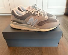 Image of UK 7.5 - New Balance 997H Grey