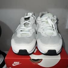 Image of Nike Womens Venture Runner Trainers CK2948 Sneakers Shoes ( US 9