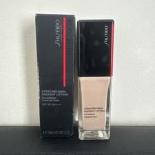 Image of Shiseido Synchro Skin Radiant Lifting Foundation 140 Porcelain Brand New RRP £50