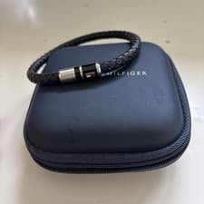 Image of Tommy Hilfiger 2790294 Men’s Leather Bracelet Blue With Zip Case