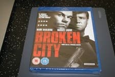 Image of Broken City (Blu-ray, 2013) Brand New. Cert 15.
