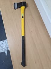 Image of Draper Expert Felling Axe with Fibreglass Shaft, 2kg Stock No: 09942