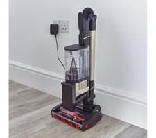 Image of SHARK Stratos Anti Hair Wrap + Pet Tool IZ400UKT Cordless Vacuum