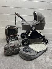Image of Mamas & Papas Ocarro – Grey Twill Travel System
