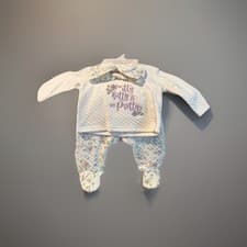 Image of Catherine Malandrino Baby 3 Pc Quilted Top Pants Hat/Bow Size 0-3 months NEW!