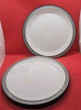 Image of 2 x Denby Jet Grey 26.5cm Dinner Plates. Light Grey Stone Border, Black Edge