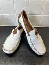 Image of GABOR CALIFORNIA LEATHER MOCCASINS SIZE 4.5. BRAND NEW. RRP £89.99.