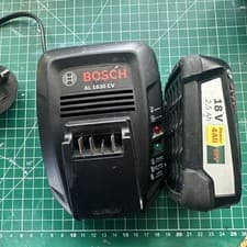 Image of Bosch 18V Li-ion Battery and Charger Set