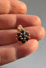 Image of 9ct Blue Sapphire Cluster Pendant NWOT