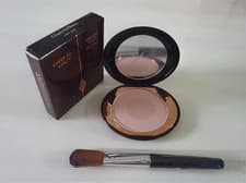 Image of Charlotte Tilbury Cheek To Chic First Love Swish & Glow Blusher blush With Brush