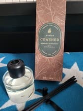 Image of New Cowshed Warming Cinnamon, Pine & Juniper Winter Diffuser 100ml NEW