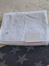 Image of BNWT TED BAKER WHITE BATH SHEET.