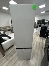 Image of Samsung RB34A6B2E12 Bespoke 60cm Free Standing Fridge Freezer Clean White E