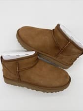 Image of UGG Women's Classic Ultra Mini Boots Size 4 UK Chestnut 1116109 - New Authentic