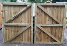 Image of DRIVEWAY GATES SUPER HEAVY DUTY TIMBER WOODEN MADE TO MEASURE CUSTOM TREATED