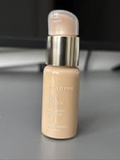 Image of Clarins Skin Illusion Hydrating Foundation Shade 104 Cream 15ml