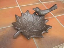 Image of Rustic Cast Iron Bird Bath Feeder/Water in Vintage Style Leaf Birds 