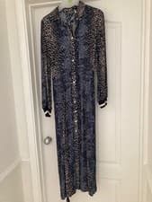 Image of Mint Velvet Renee Print Shirt Dress.