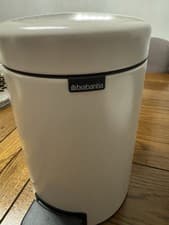 Image of Brabantia NewIcon Steel Pedal Bin 3L Beige Soft Close with Plastic Inner Insert