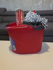 Image of Vileda SuperMocio Bucket with Torsion Wringer - Red, 10L