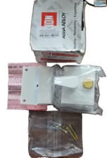 Image of union 1037 &1038 auto deadlocking nightlatch 40mm we case only