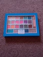 Image of Make Up Eyes And Face Kit Eyeshadows, Lip Gloss Glitter Shadows Pallet Gift Set
