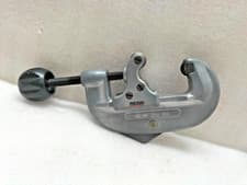 Image of RIDGID 32930 NO.20 SCREW FEED TUBING CUTTER 5/8 TO 2-1/8 O.D