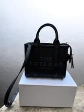 Image of Authentic MARC JACOBS The Leather Tote Bag - Black Grained Leather - BRAND NEW