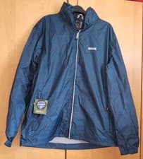 Image of Regatta Navy Isolite 5000 Packaway Waterproof Jacket Size XXL