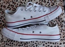 Image of Converse Chuck Taylor All Star Unisex Trainers Brand New