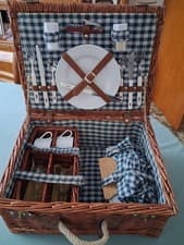 Image of Wicker Picnic Basket Set