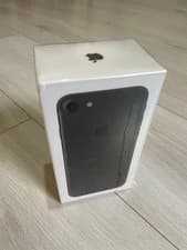 Image of BRAND NEW SEALED BLACK APPLE IPHONE 7 32GB - UNLOCKED.